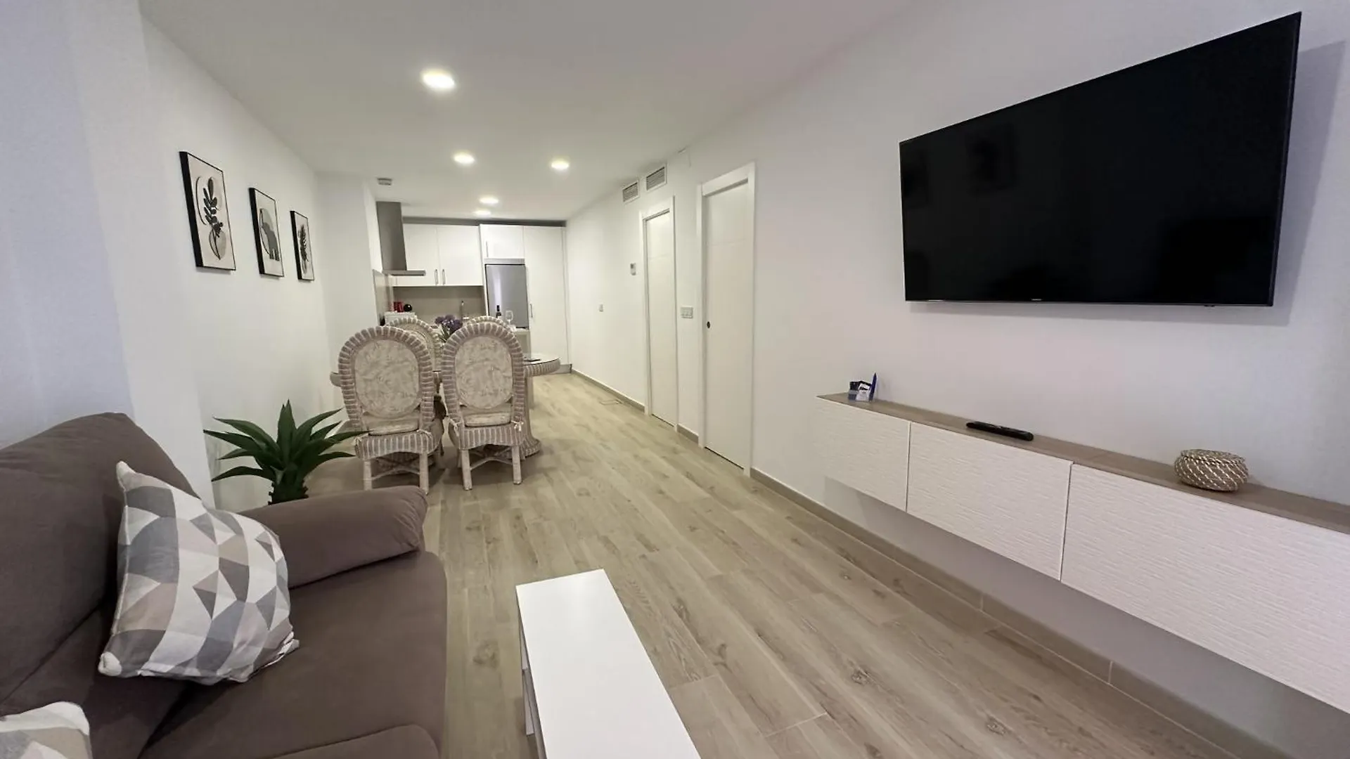 Apartamento A 100 Metros De La Playa En Fuengirola